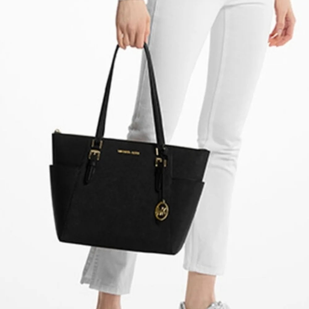 Michael Kors Black Tote Charlotte Large Saffiano Leather Top-Zip Tote Bag, BLACK - Picture 2 of 9